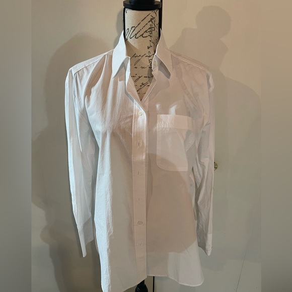 Banana Republic Tops - NWOT Banana Republic Button Down